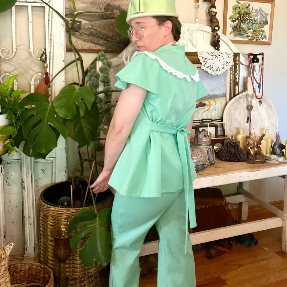 Vintage 1970’s Pant Suit Mint White Lace Set Mid Mod Retro